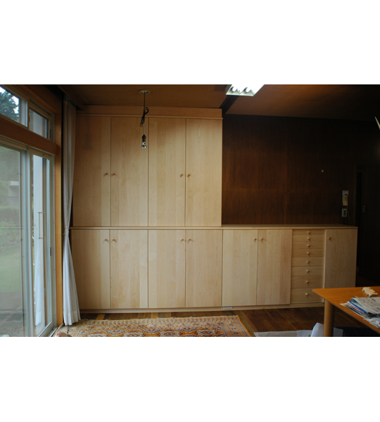 壁面収納家具