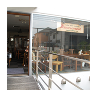 ノックオンウッド自由が丘店