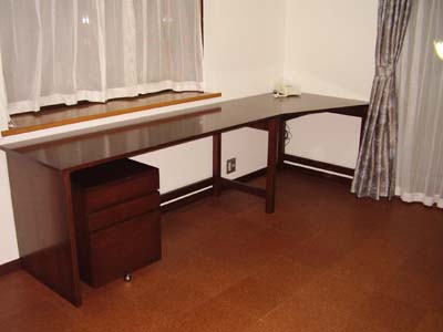 �t�B�I�V���[�Y�@���[�L���O�f�X�N